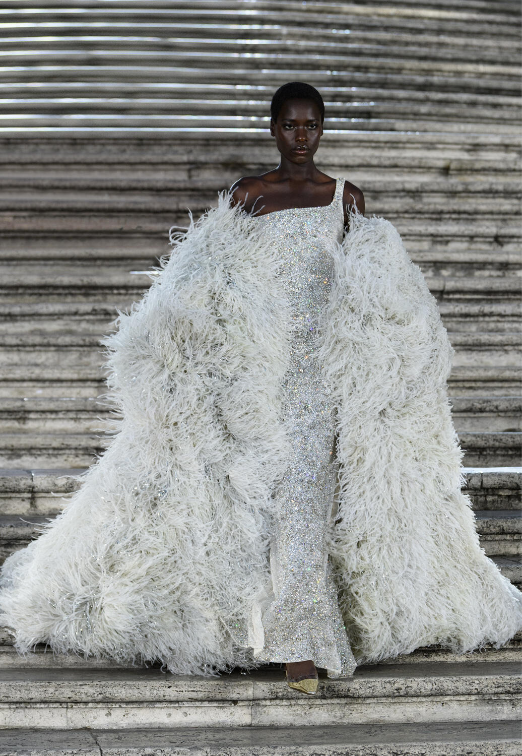 Valentino Fall 2022 Couture Fashion Show