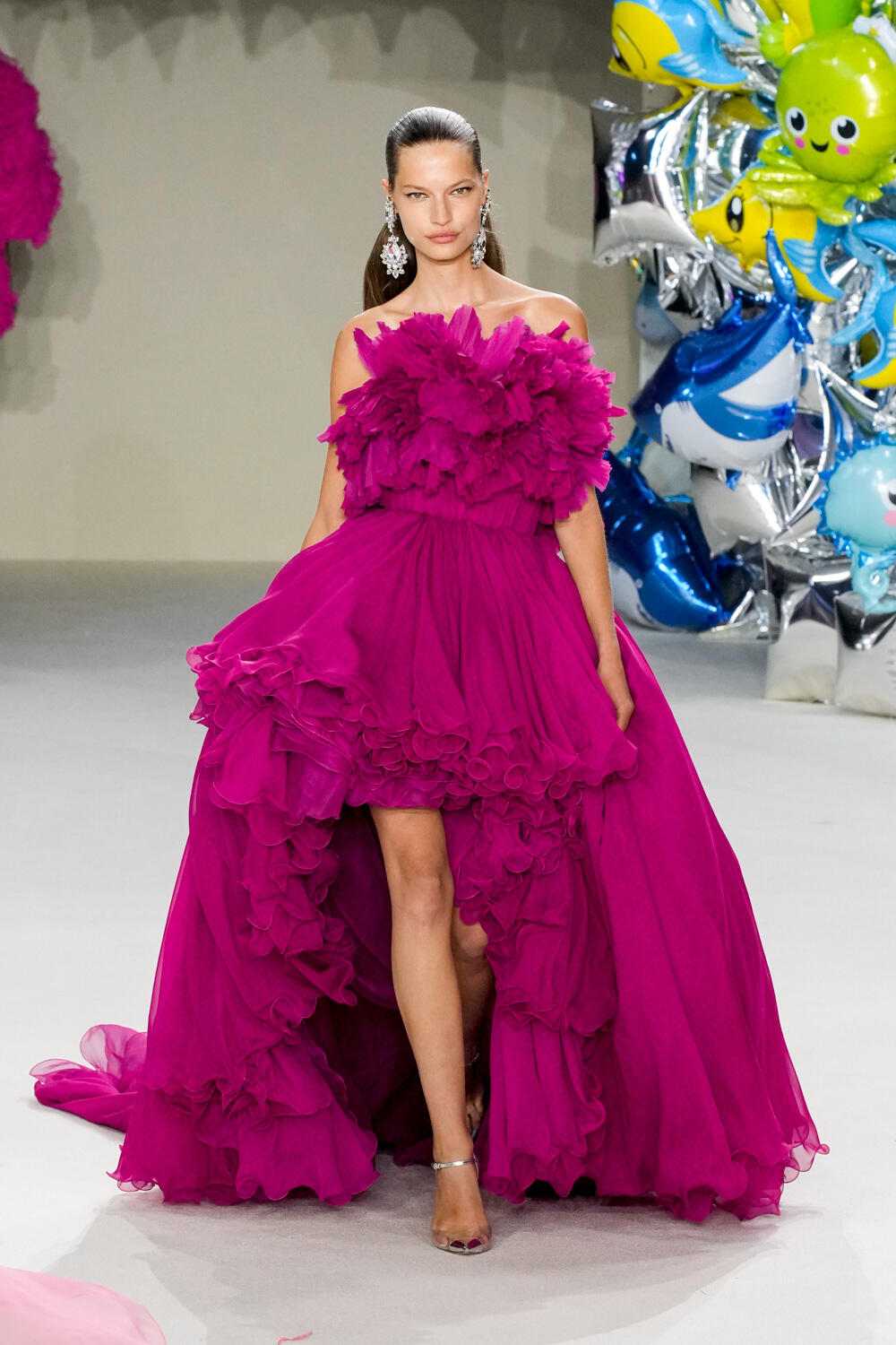 Giambattista Valli Fall 2022 Couture Fashion Show | The Impression