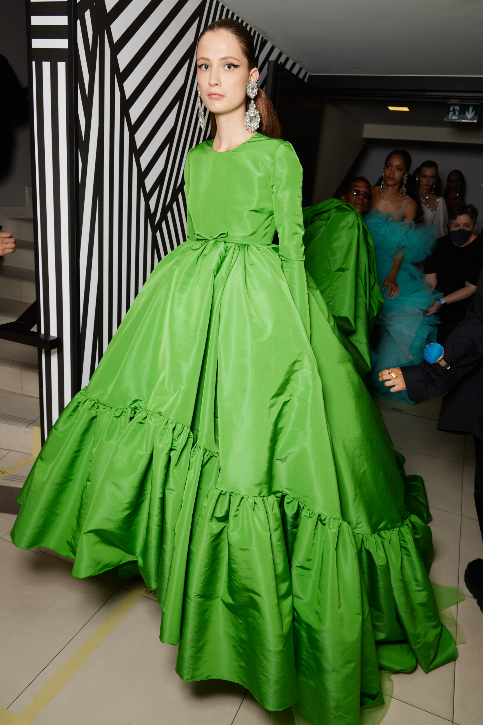 Giambattista Valli Fall 2022 Couture Fashion Show Backstage Fashion Show