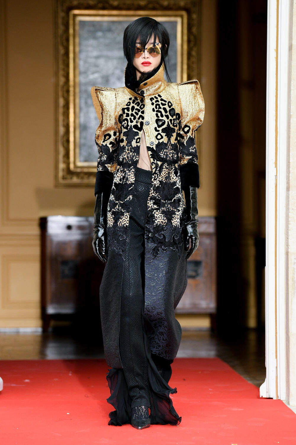 Rvdk Ronald Van Der Kemp Fall 2022 Couture Fashion Show