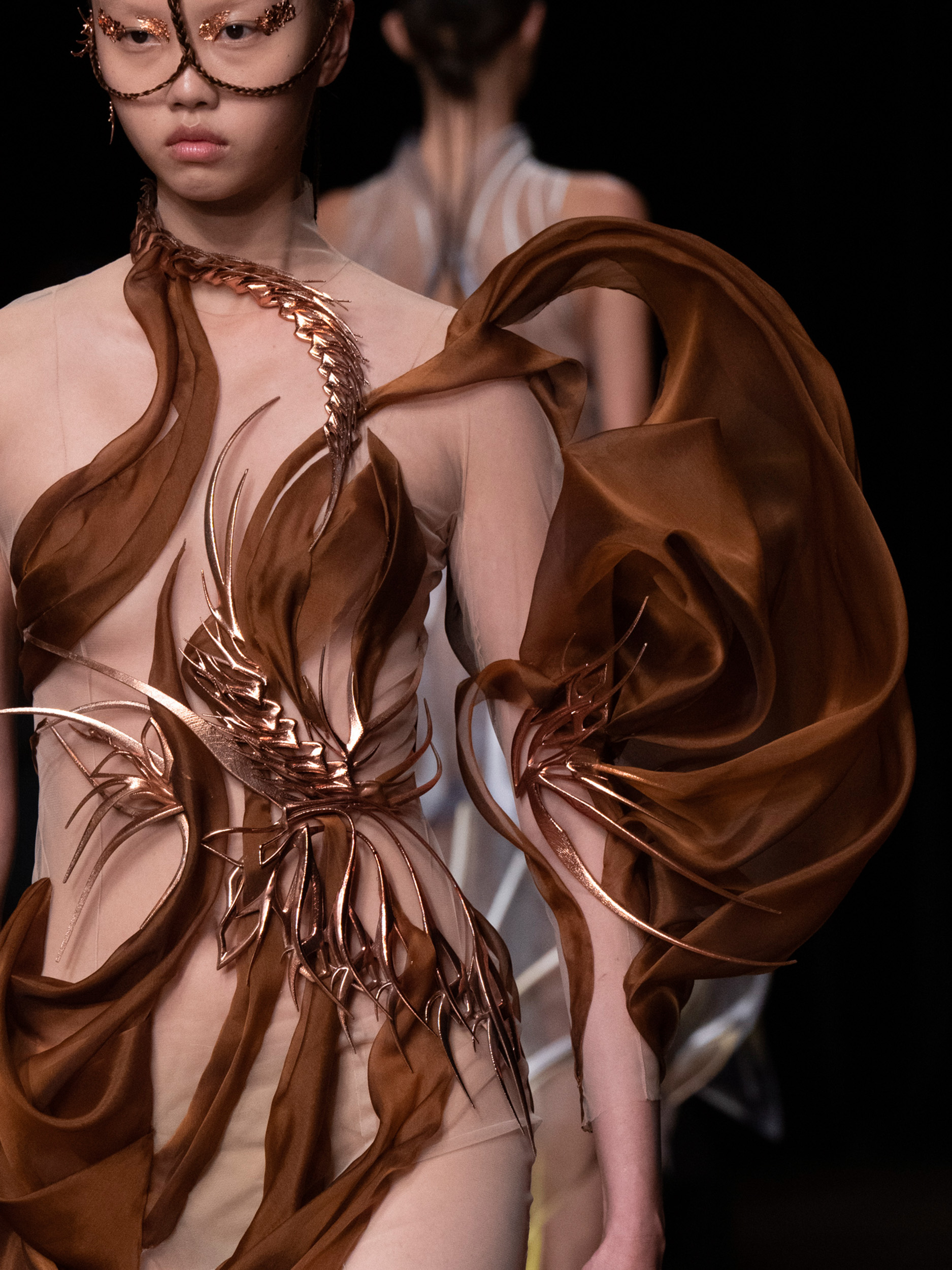 Iris Van Herpen Fall 2022 Couture Fashion Show Details Fashion Show