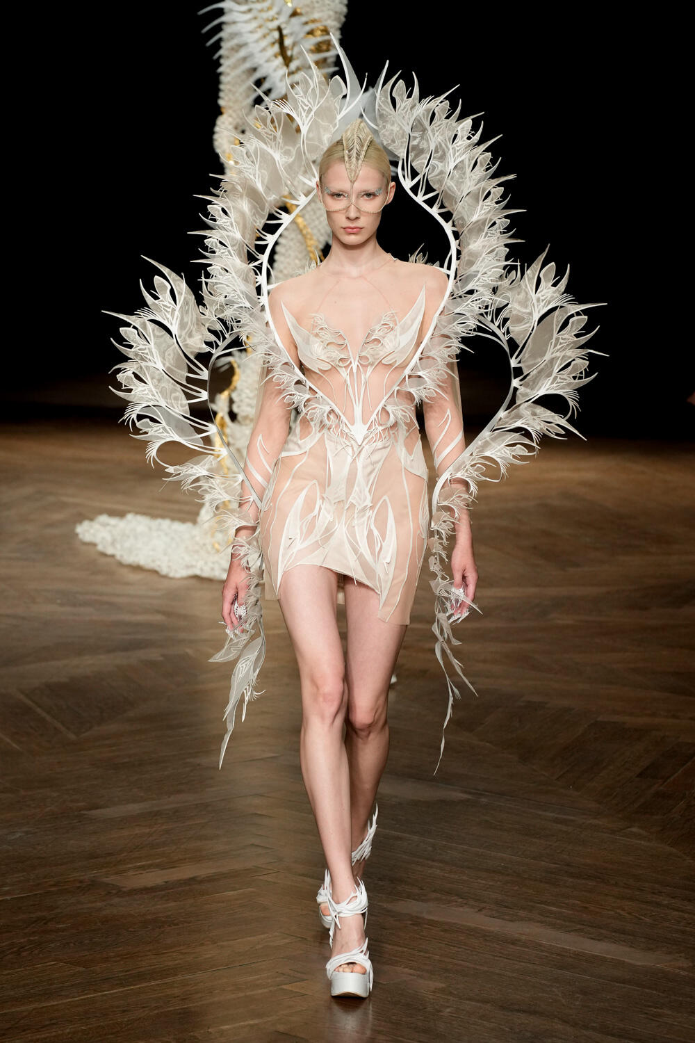 Iris Van Herpen Fall 2022 Couture Fashion Show