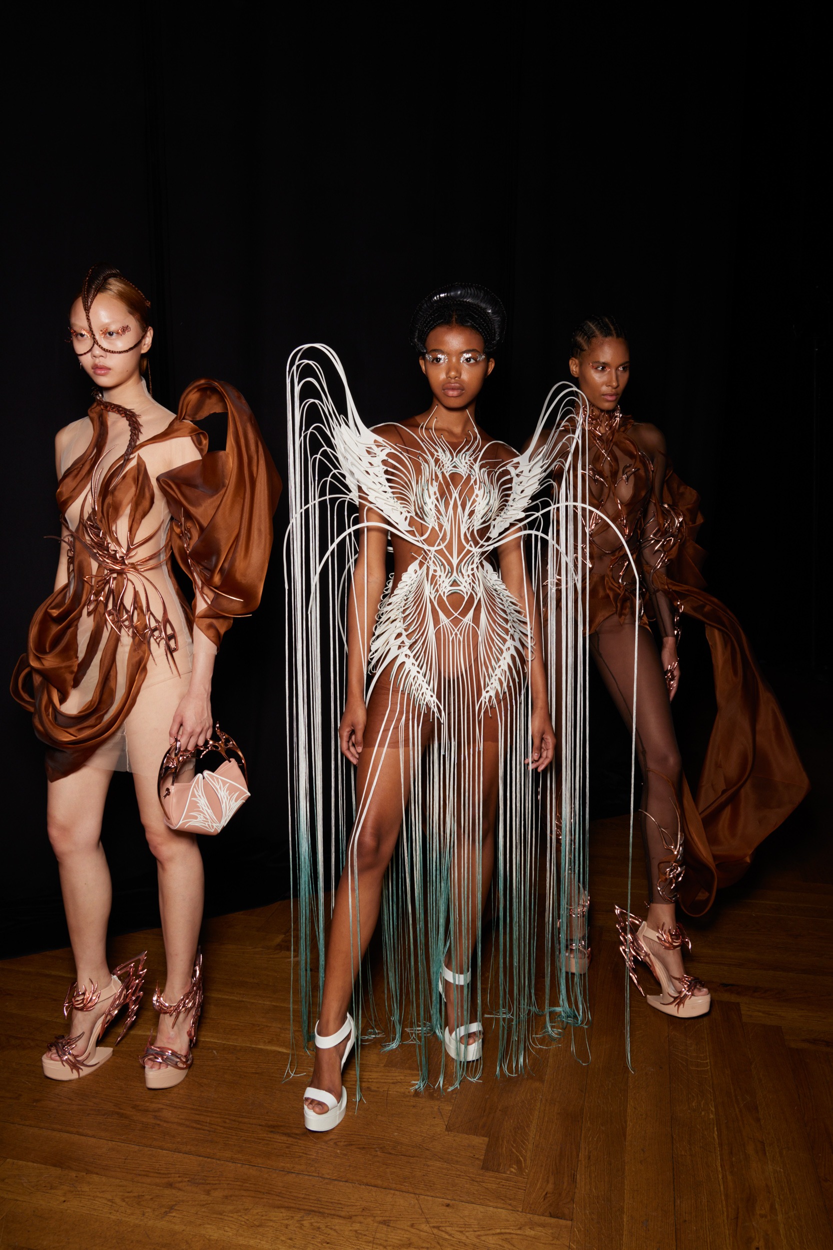 Iris Van Herpen Fall 2022 Couture Fashion Show Backstage Fashion Show