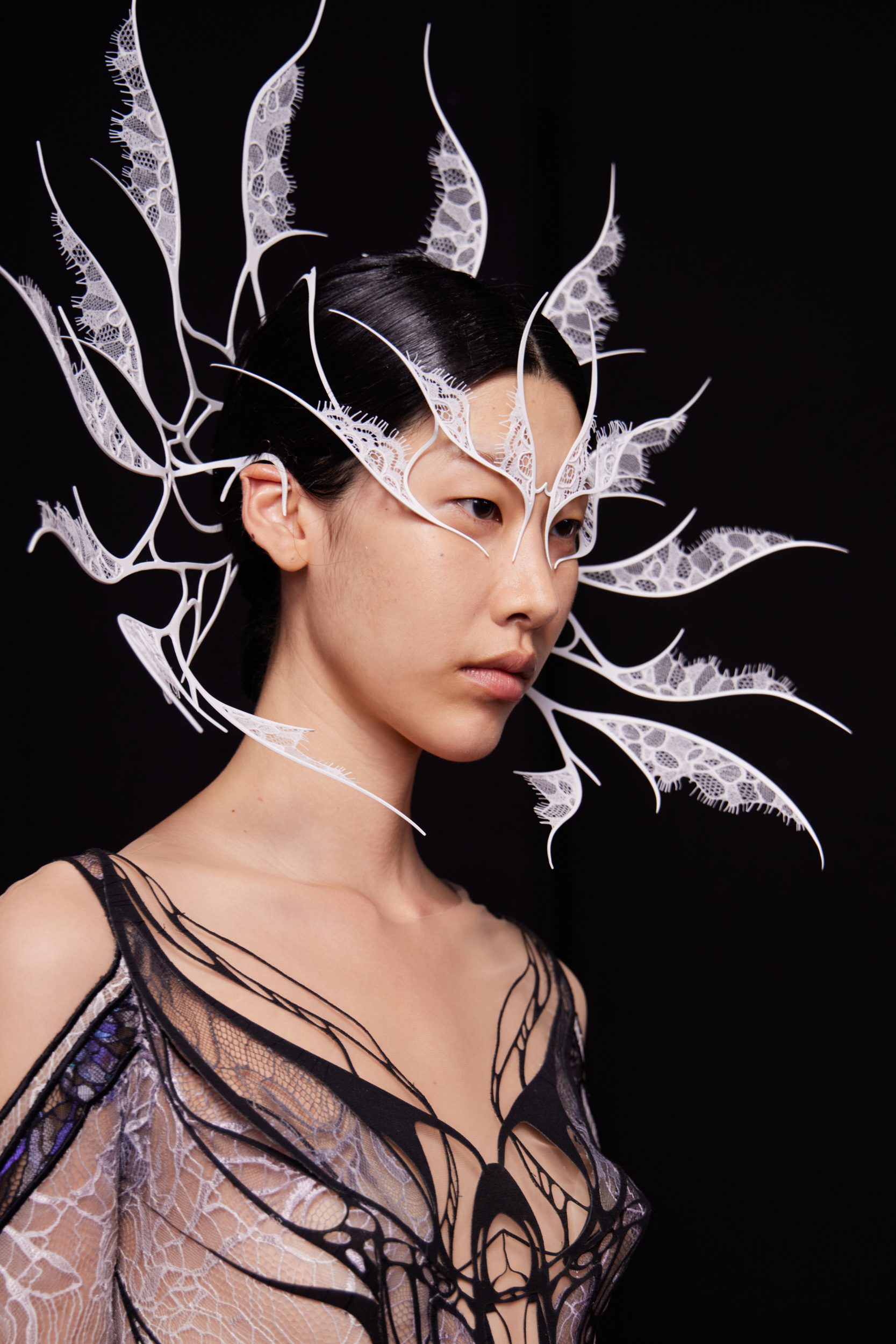 Iris Van Herpen Fall 2022 Couture Fashion Show Backstage Fashion Show