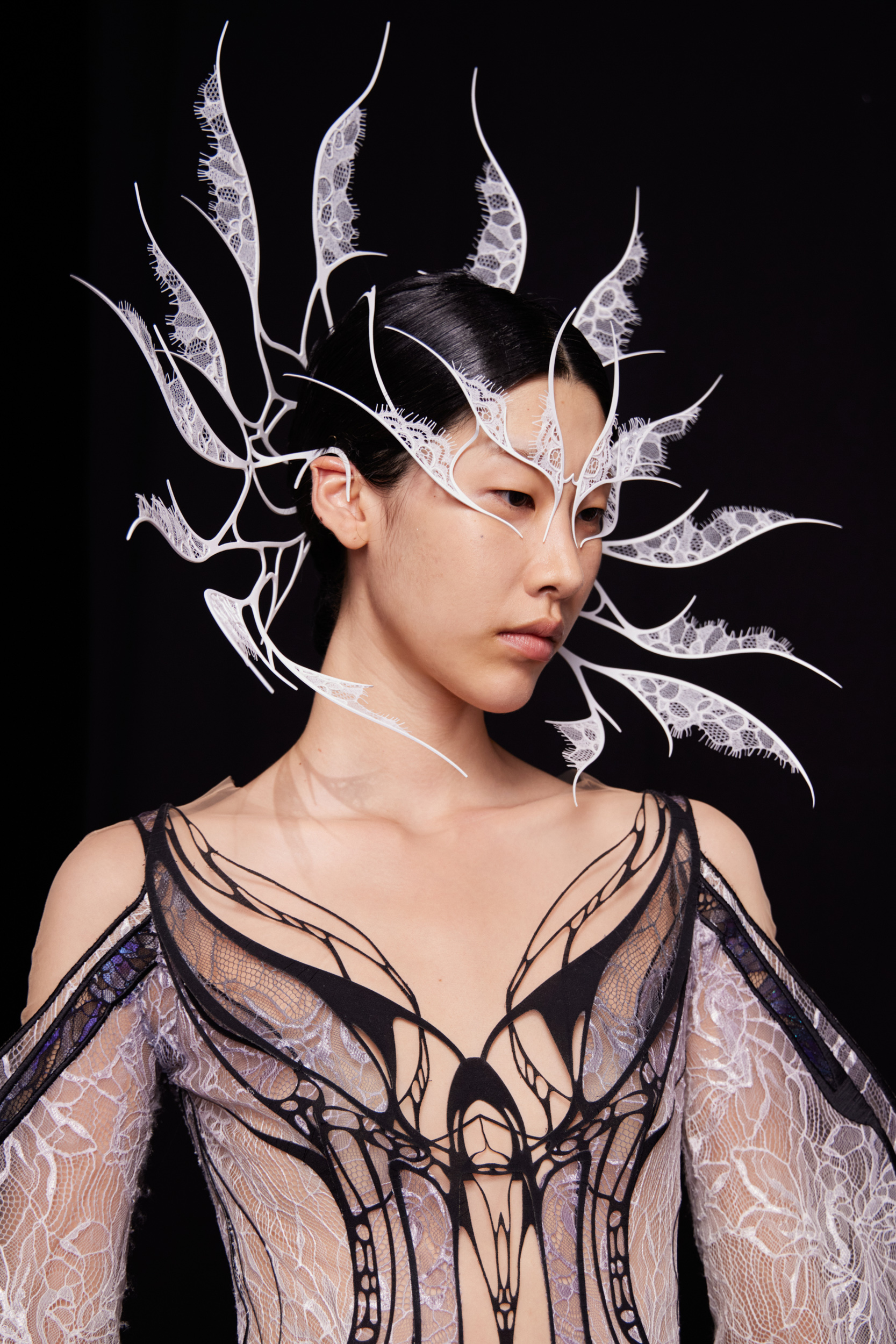 Iris Van Herpen Fall 2022 Couture Fashion Show Backstage Fashion Show