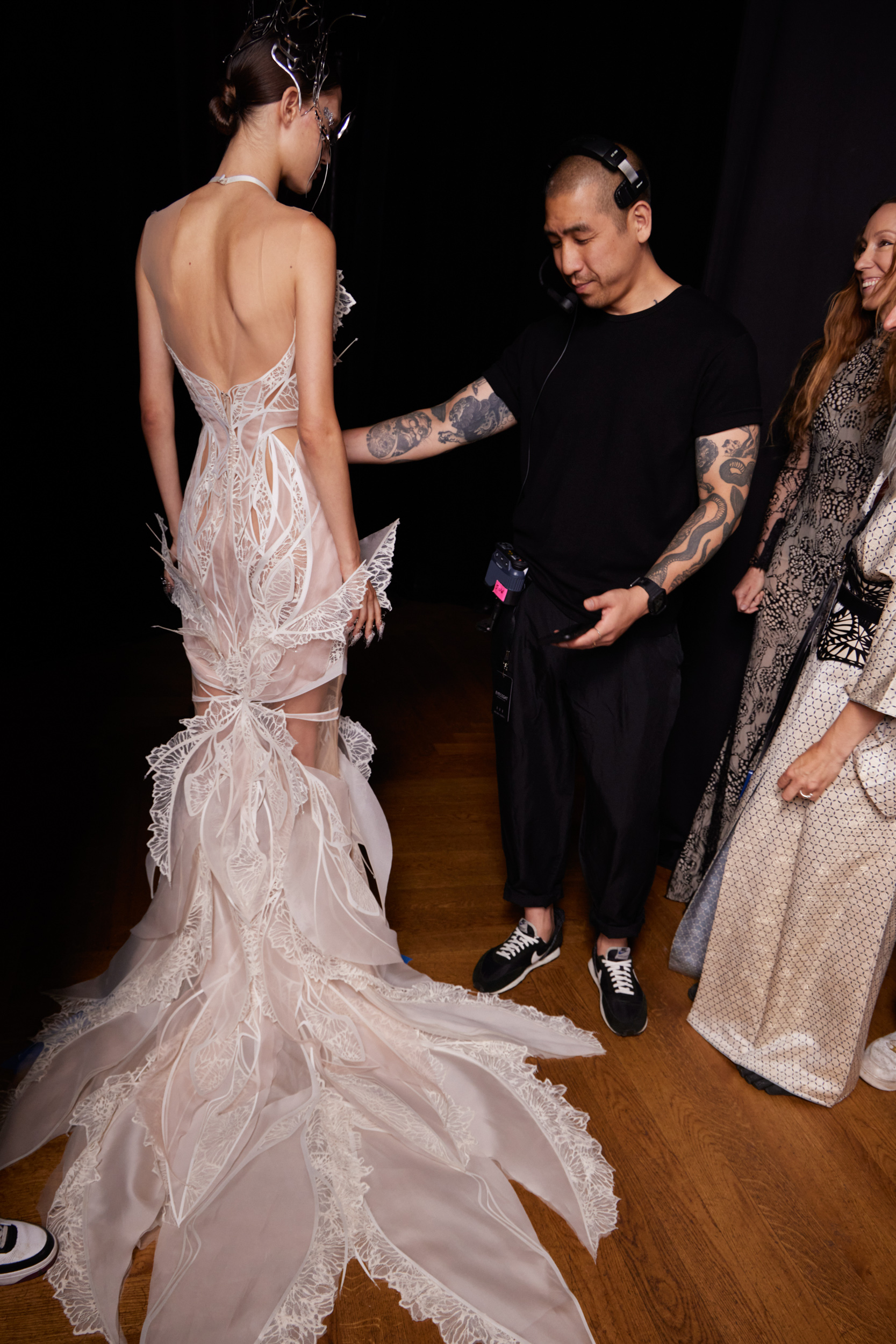 Iris Van Herpen Fall 2022 Couture Fashion Show Backstage Fashion Show