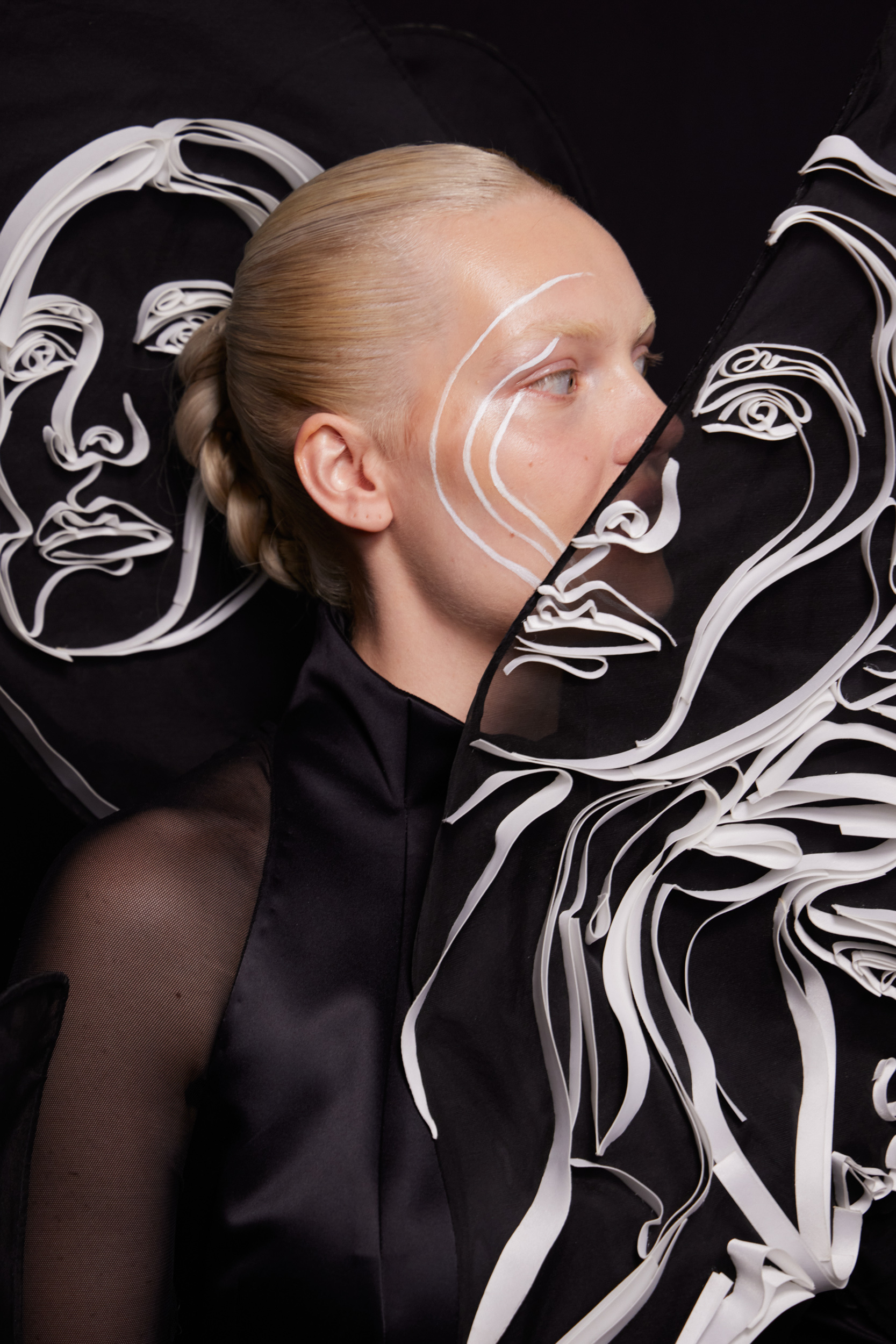 Iris Van Herpen Fall 2022 Couture Fashion Show Backstage Fashion Show