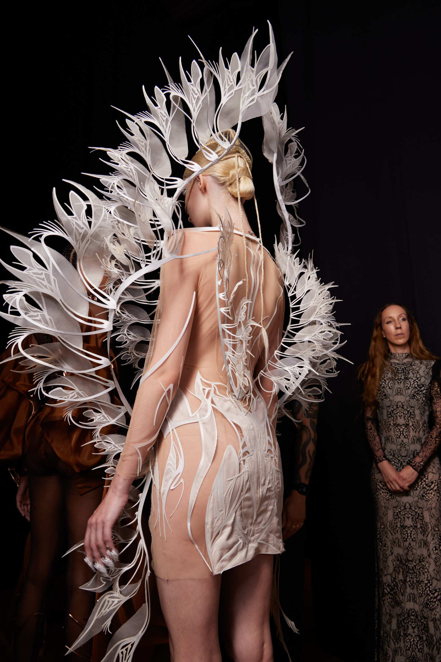 Iris Van Herpen Fall 2022 Couture Fashion Show Backstage Fashion Show