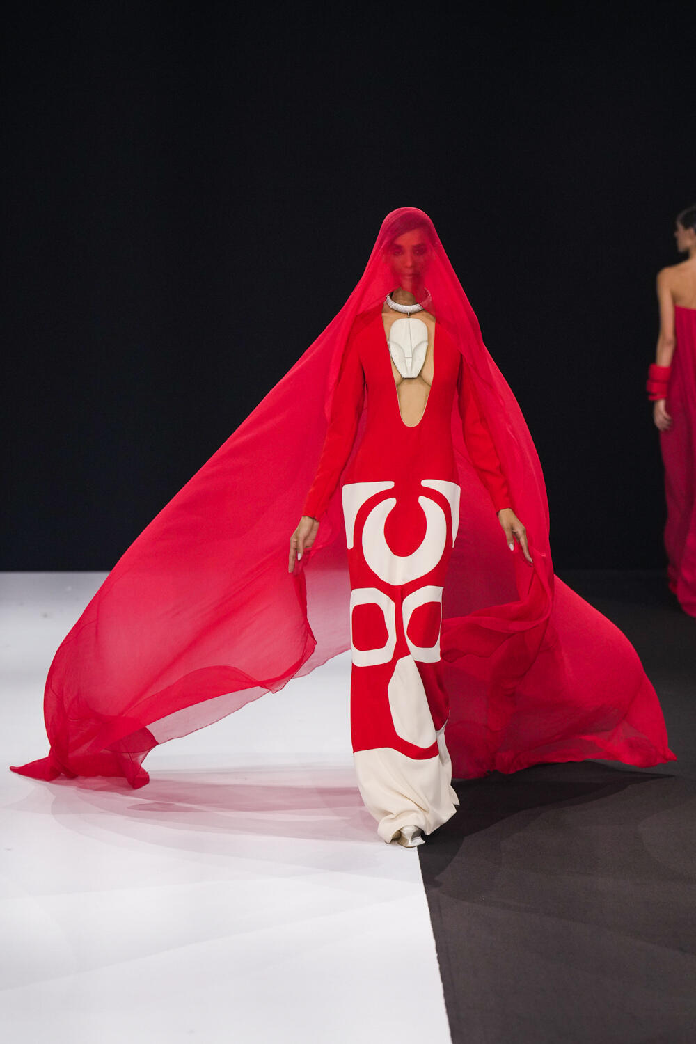 Stephane Rolland Fall 2022 Couture Fashion Show
