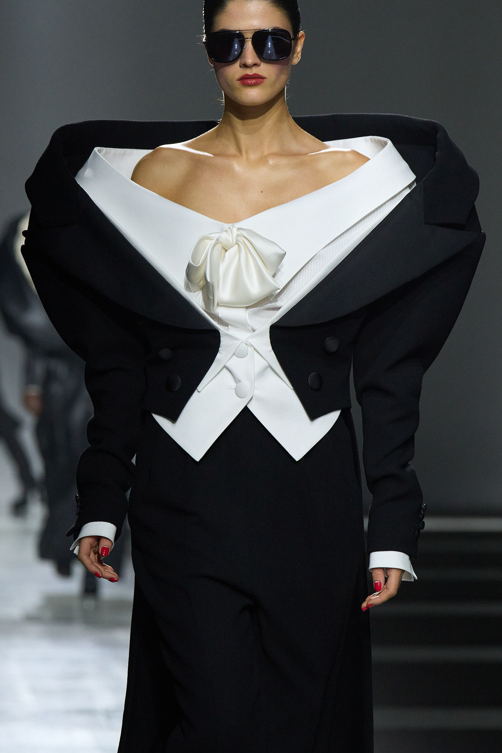 Viktor & Rolf Fall 2022 Couture Fashion Show Details Fashion Show | The ...