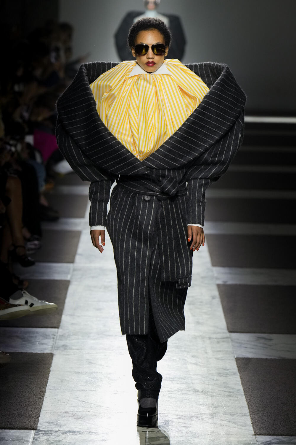 Viktor & Rolf Fall 2022 Couture Fashion Show