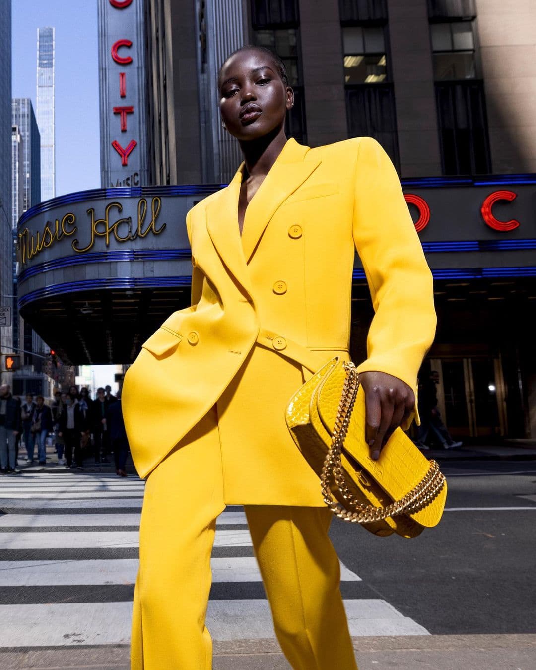 Michael Kors Fall 2022 Ad Campaign Review | The Impression