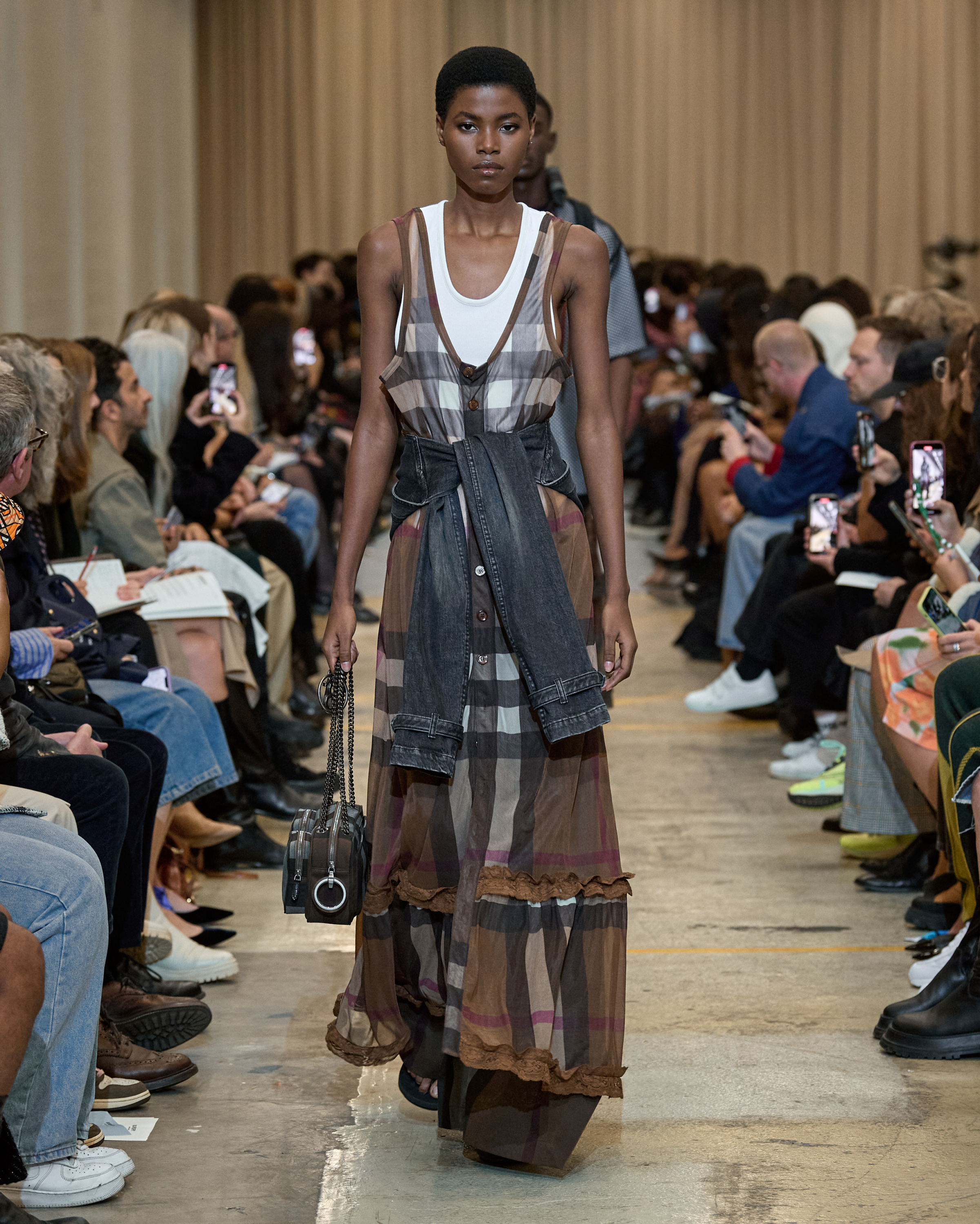 Burberry Spring 2023 Fashion Show