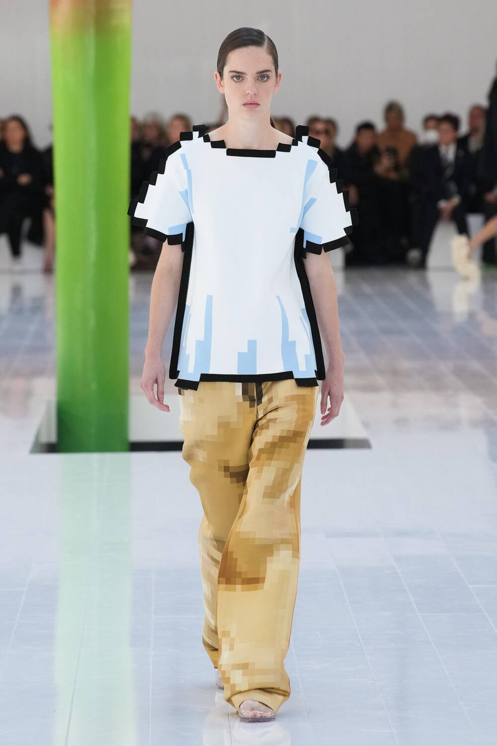 Loewe Spring 2023 Fashion Show