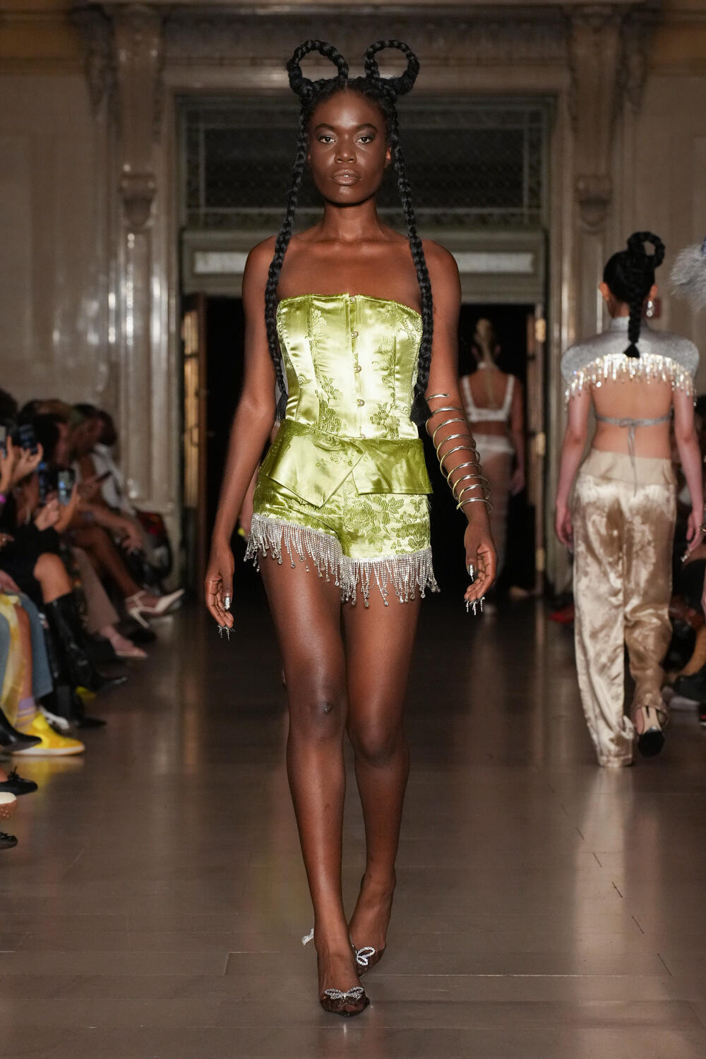 Kim Shui Spring 2023 Fashion Show