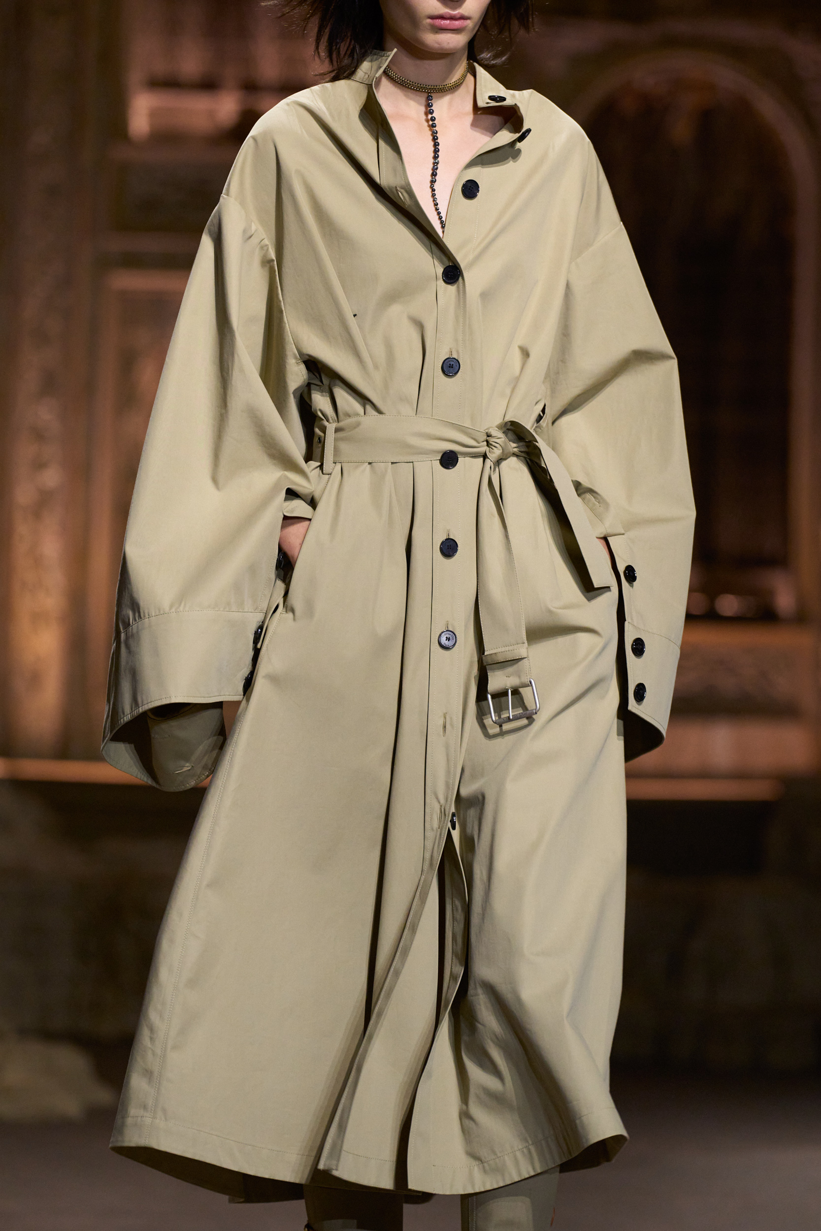 Shop Christian Dior 2023 SS TRENCH COAT (327M13A3905_X4229) by pumwi