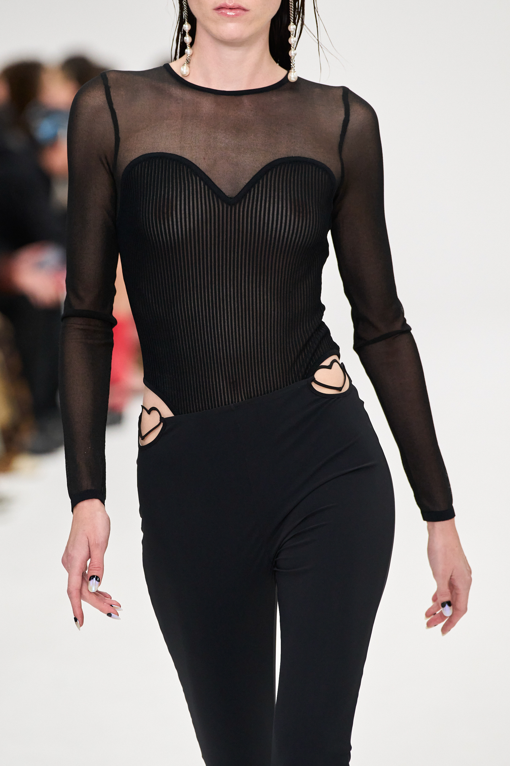 Nensi Dojaka Spring 2023 Fashion Show Details | The Impression