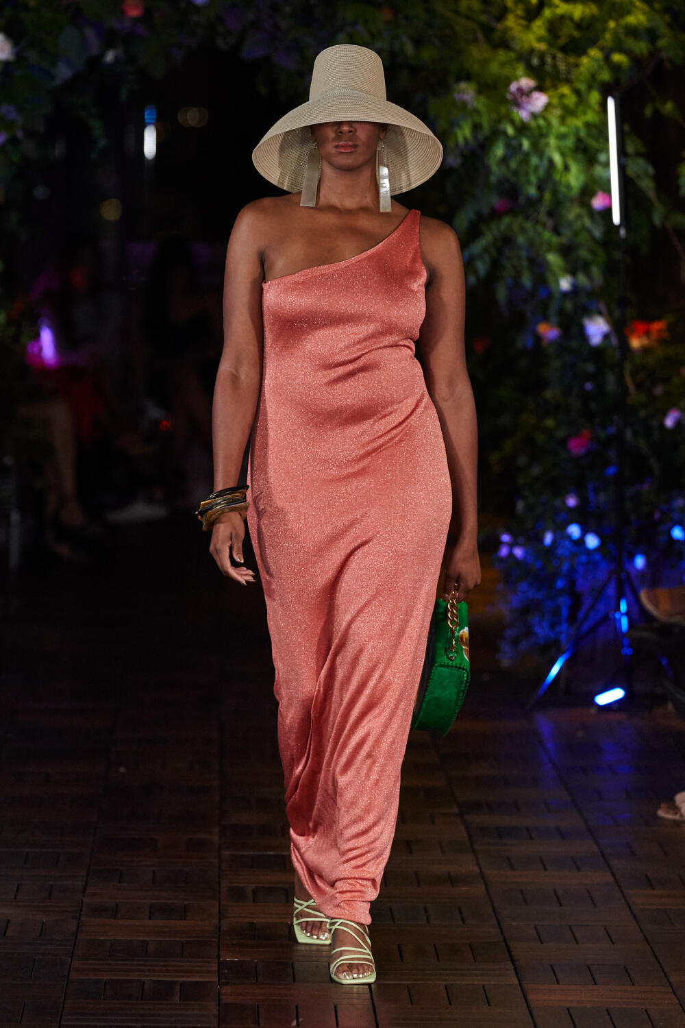 Dur Doux Spring 2023 Fashion Show