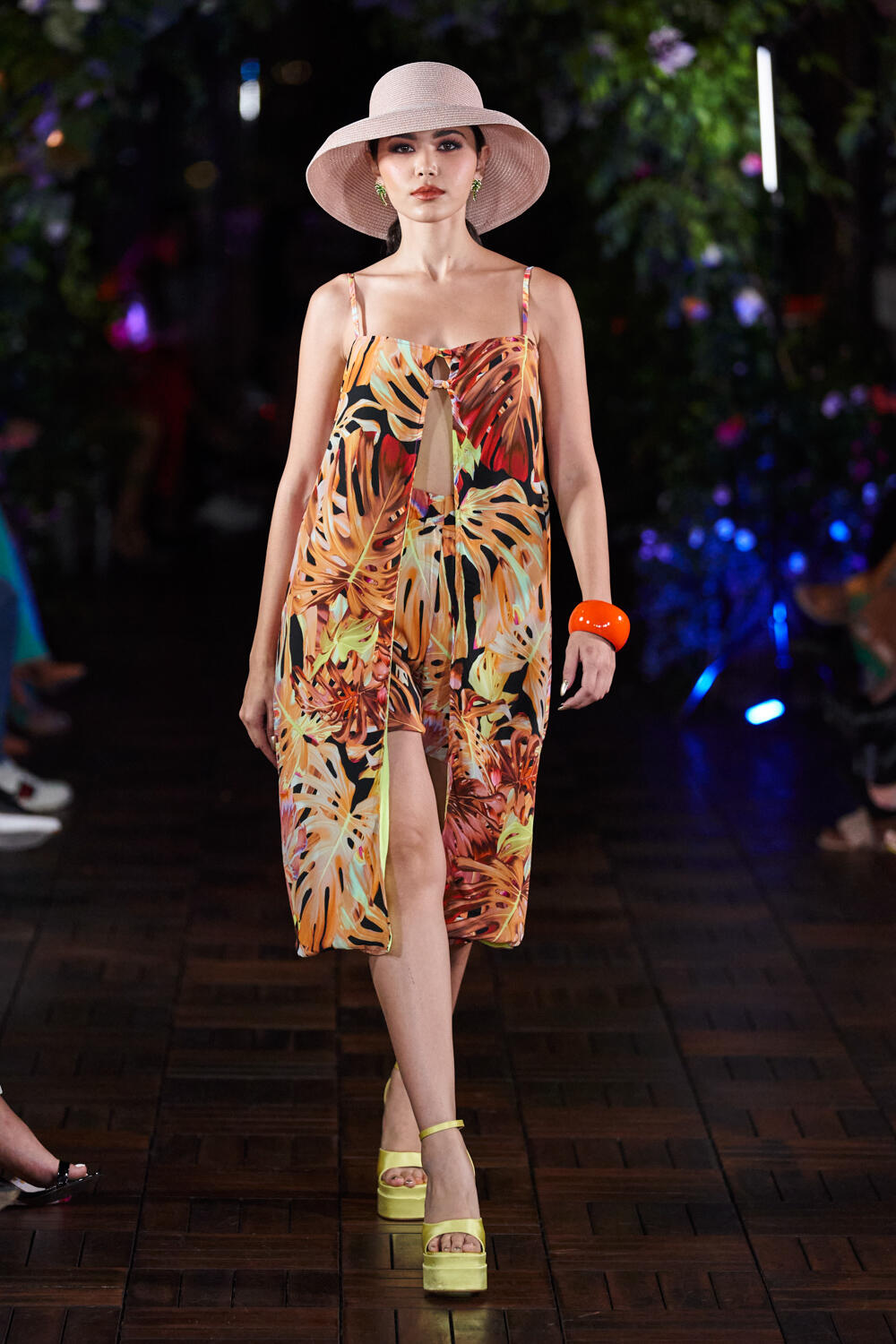 Dur Doux Spring 2023 Fashion Show