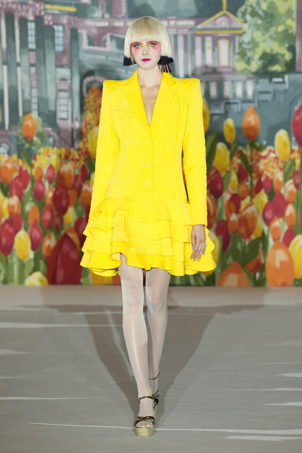 Paul Costelloe  Spring 2023 Fashion Show