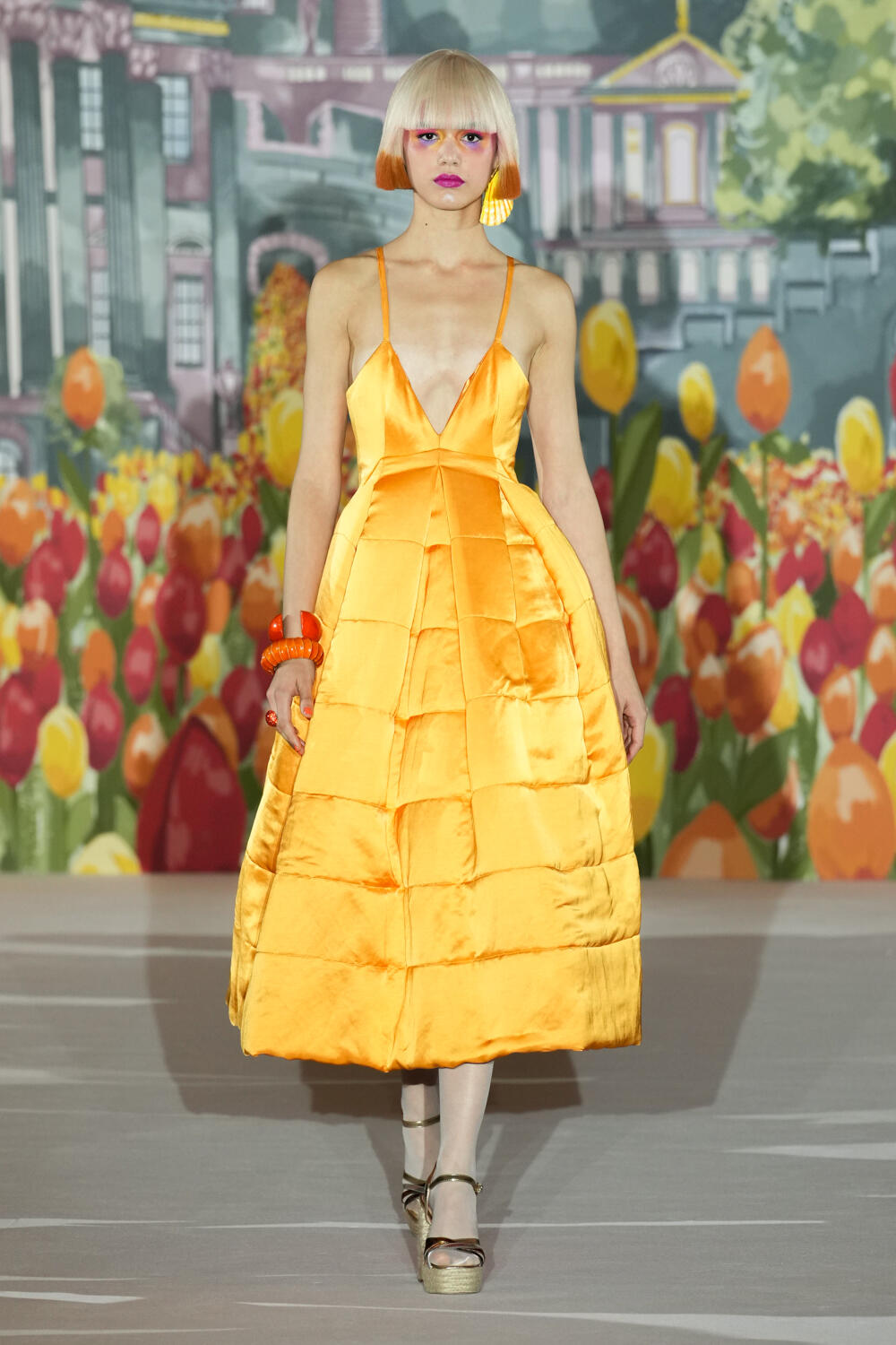 Paul Costelloe  Spring 2023 Fashion Show