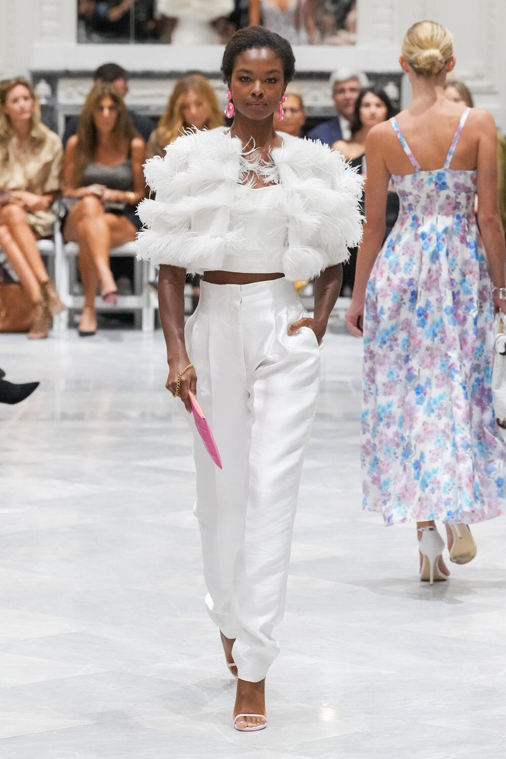 Dennis Basso Spring 2023 Fashion Show