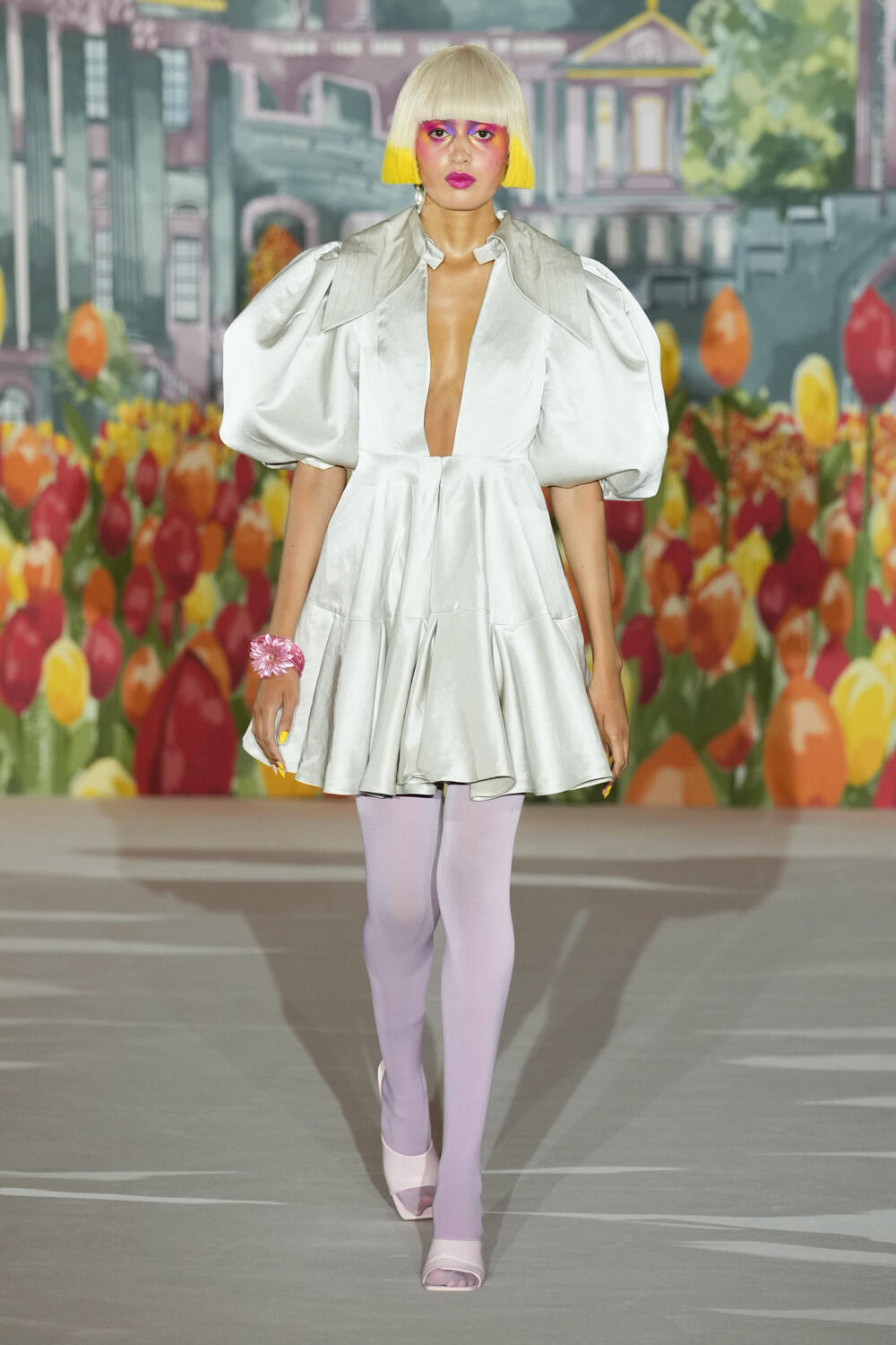 Paul Costelloe  Spring 2023 Fashion Show