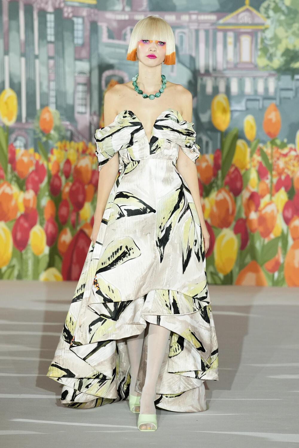 Paul Costelloe  Spring 2023 Fashion Show