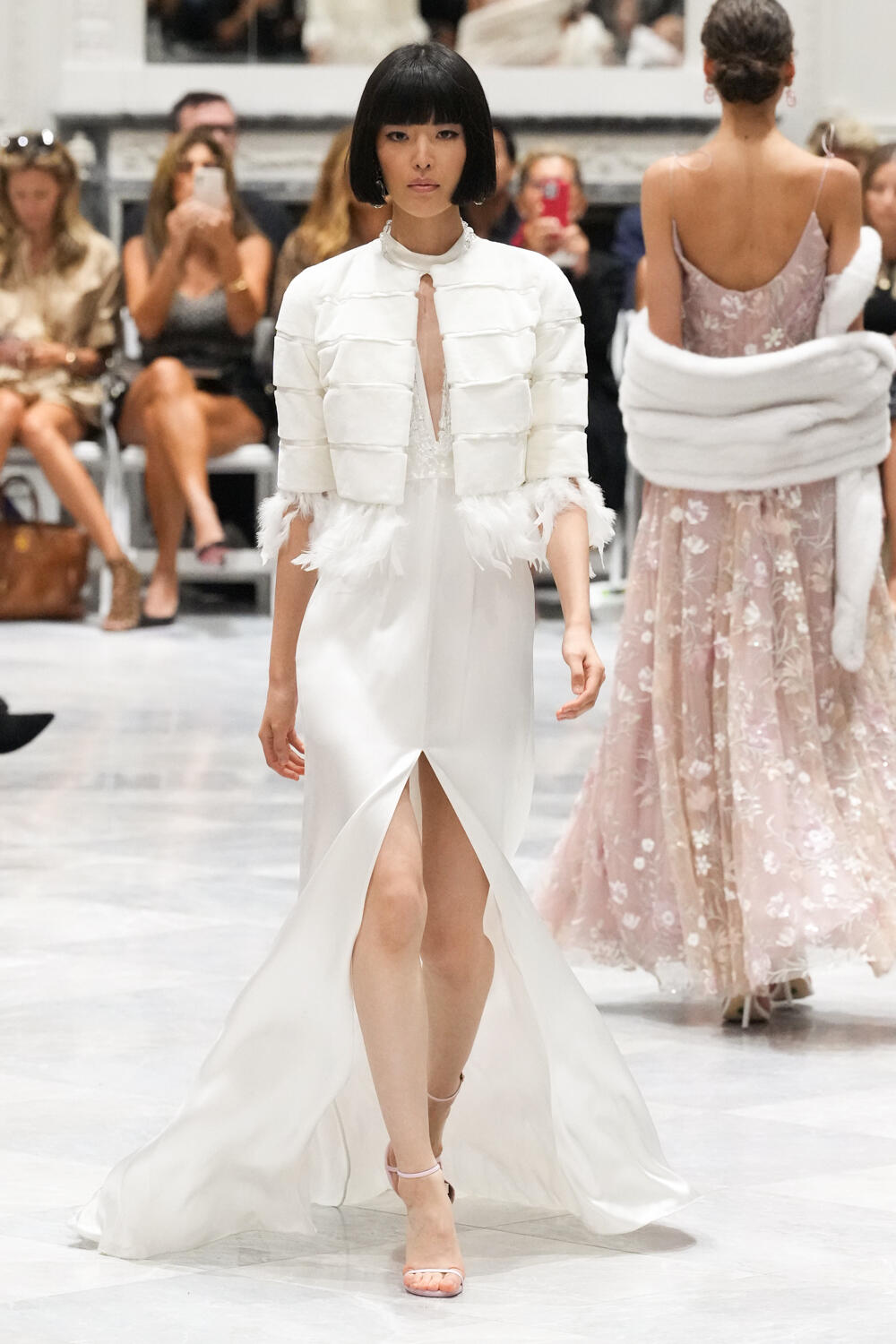 Dennis Basso Spring 2023 Fashion Show