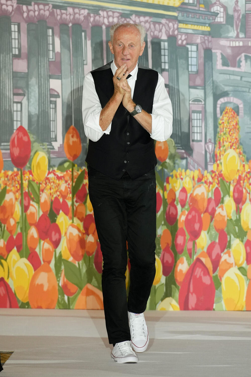 Paul Costelloe  Spring 2023 Fashion Show