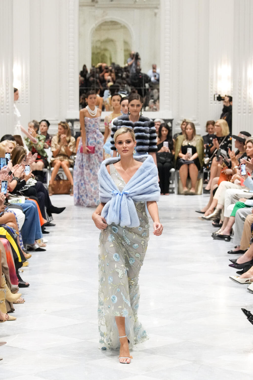 Dennis Basso Spring 2023 Fashion Show