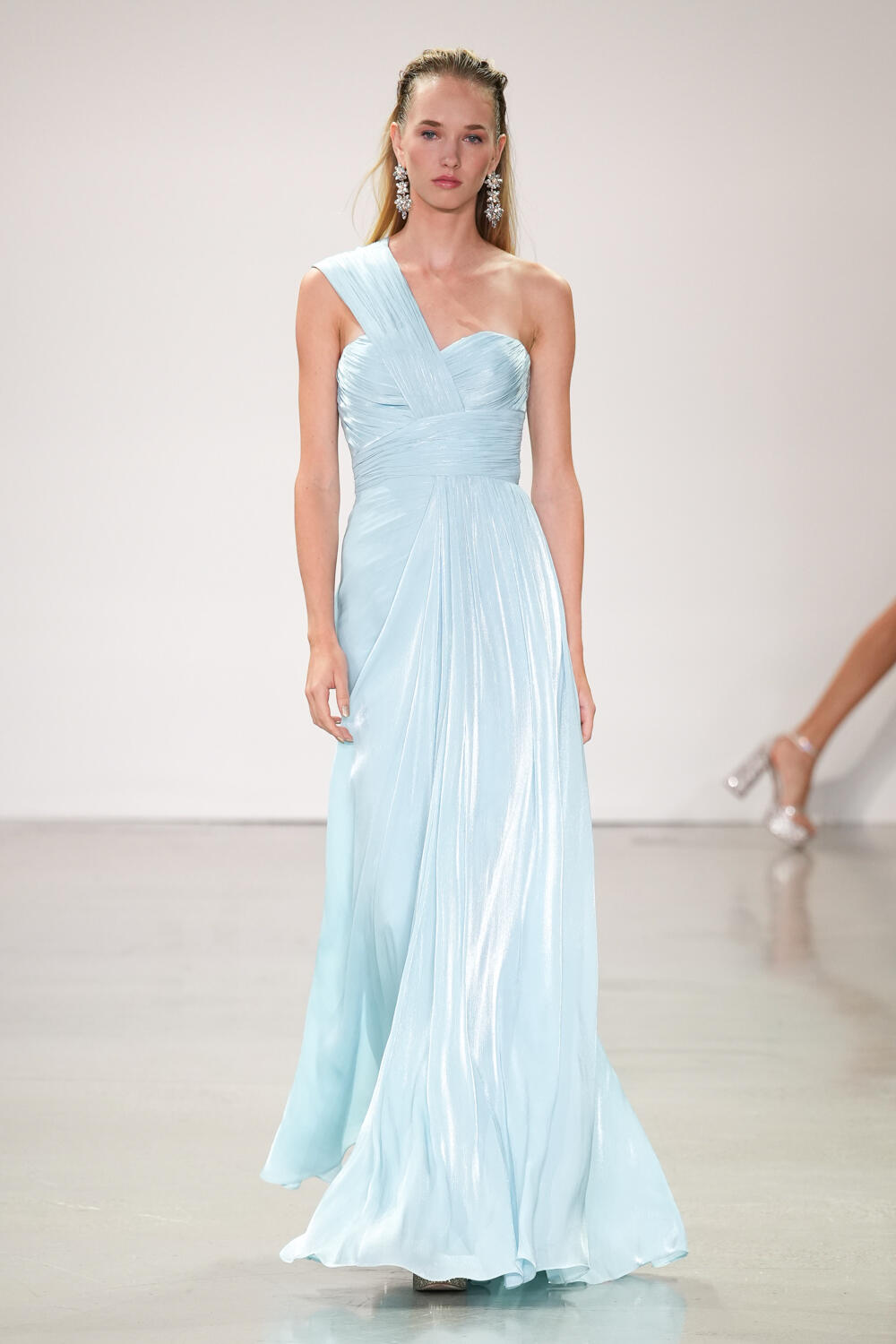 Badgley Mischka Spring 2023 Fashion Show