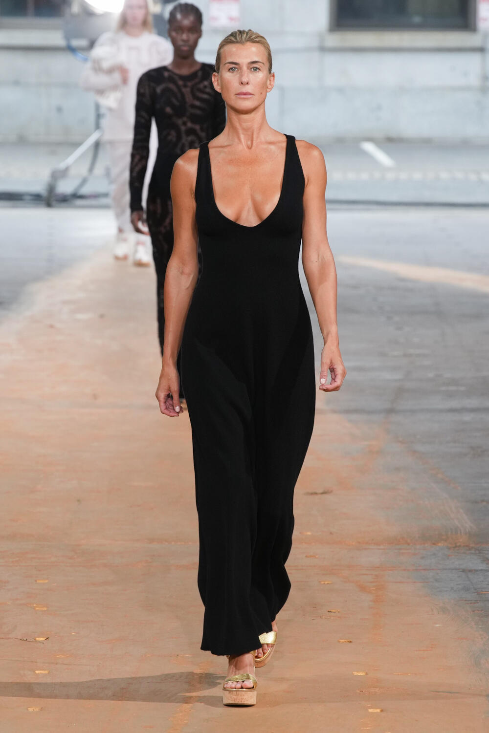 Gabriela Hearst Spring 2023 Fashion Show