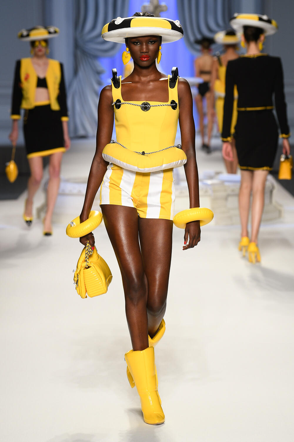 Moschino  Spring 2023 Fashion Show