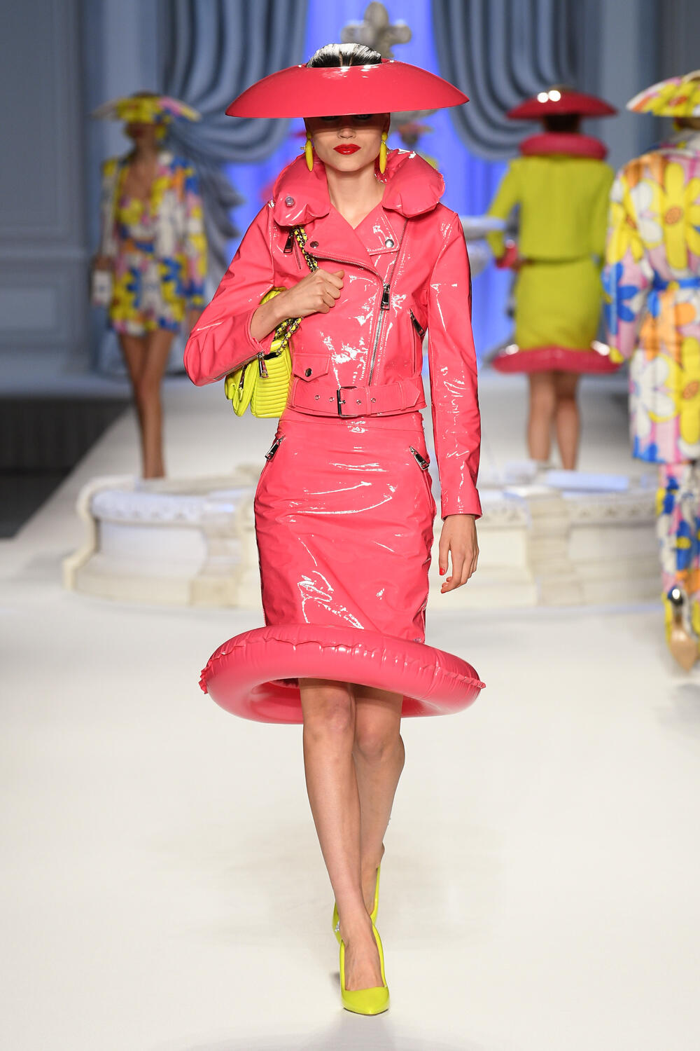 Moschino  Spring 2023 Fashion Show