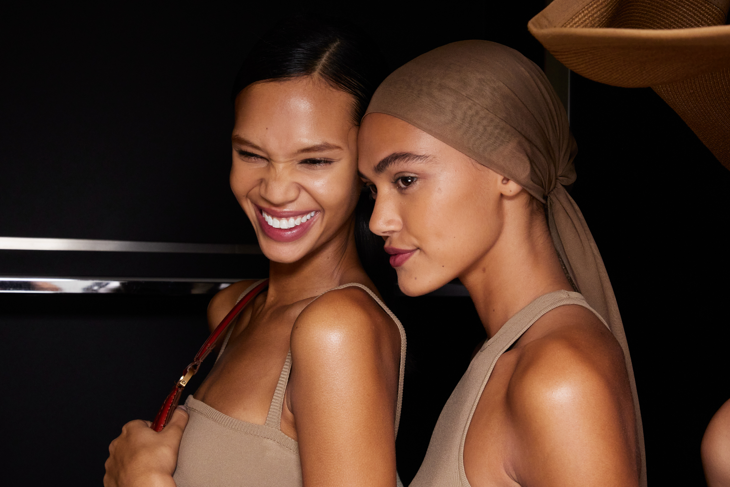 Max Mara  Spring 2023 Fashion Show Backstage