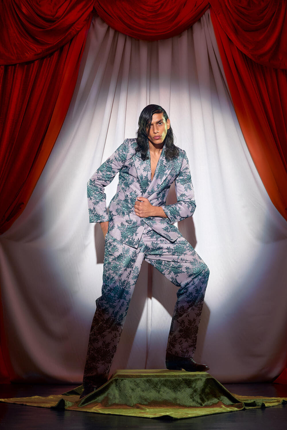 Mia Vesper Spring 2023 Fashion Show