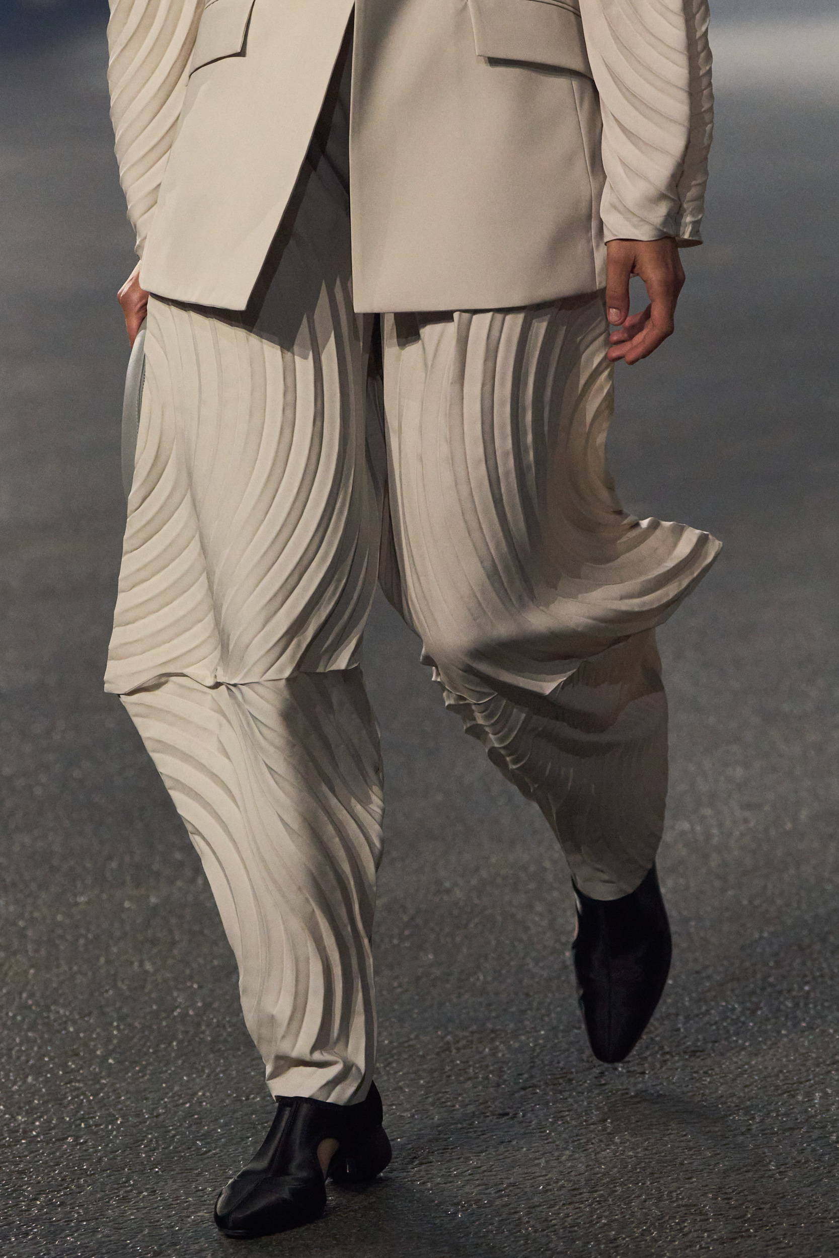 Issey Miyake Spring 2023 Fashion Show Details | The Impression