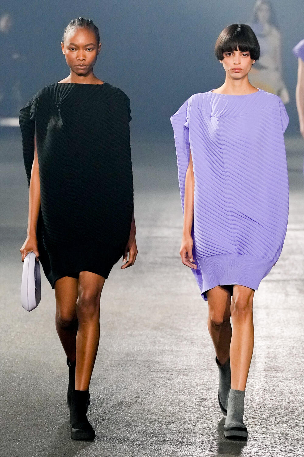 Review: Issey Miyake Spring 2023 Collection — KOLOR MAGAZINE