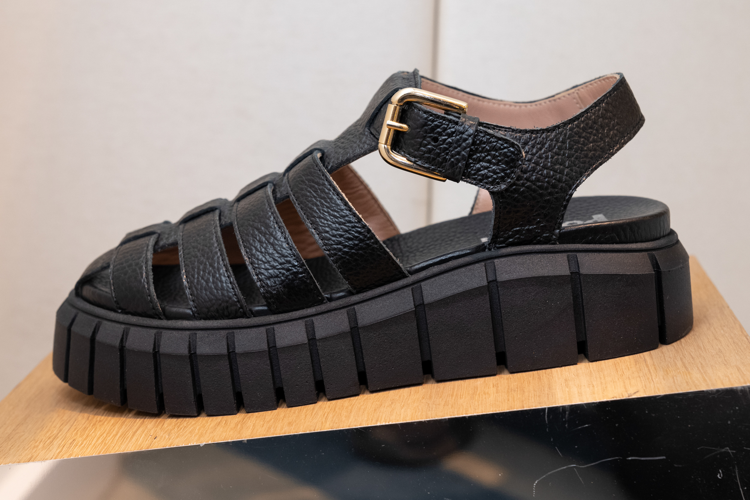 Pollini  Spring 2023 Fashion Show 
