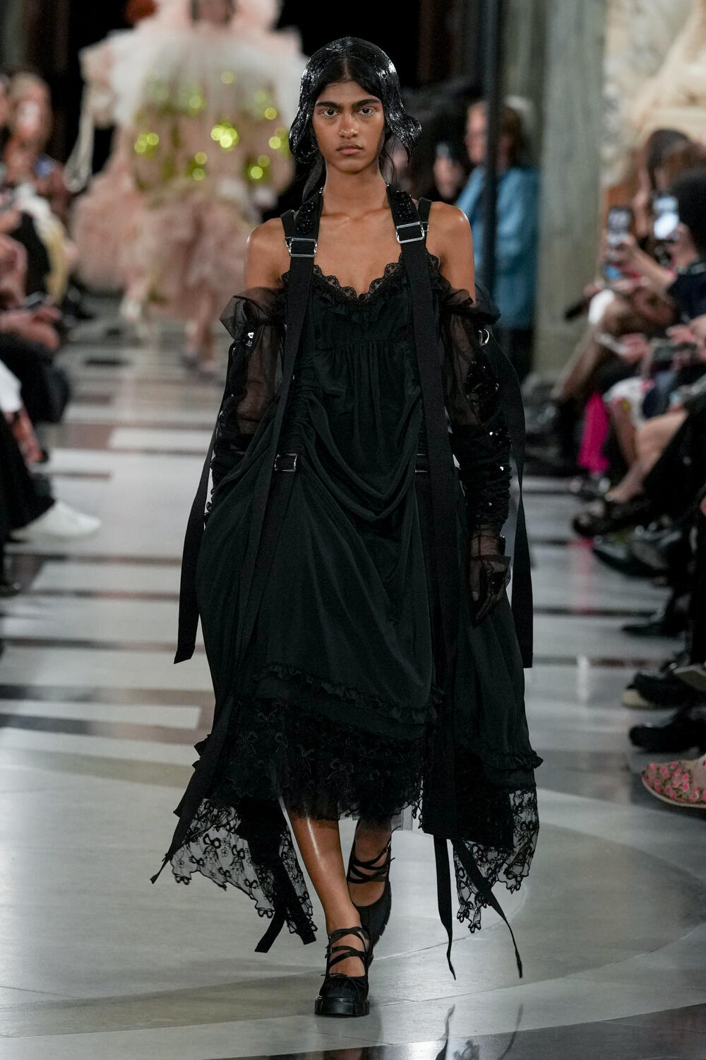 Simone Rocha  Spring 2023 Fashion Show