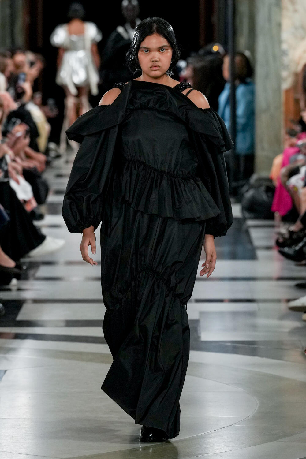 Simone Rocha  Spring 2023 Fashion Show