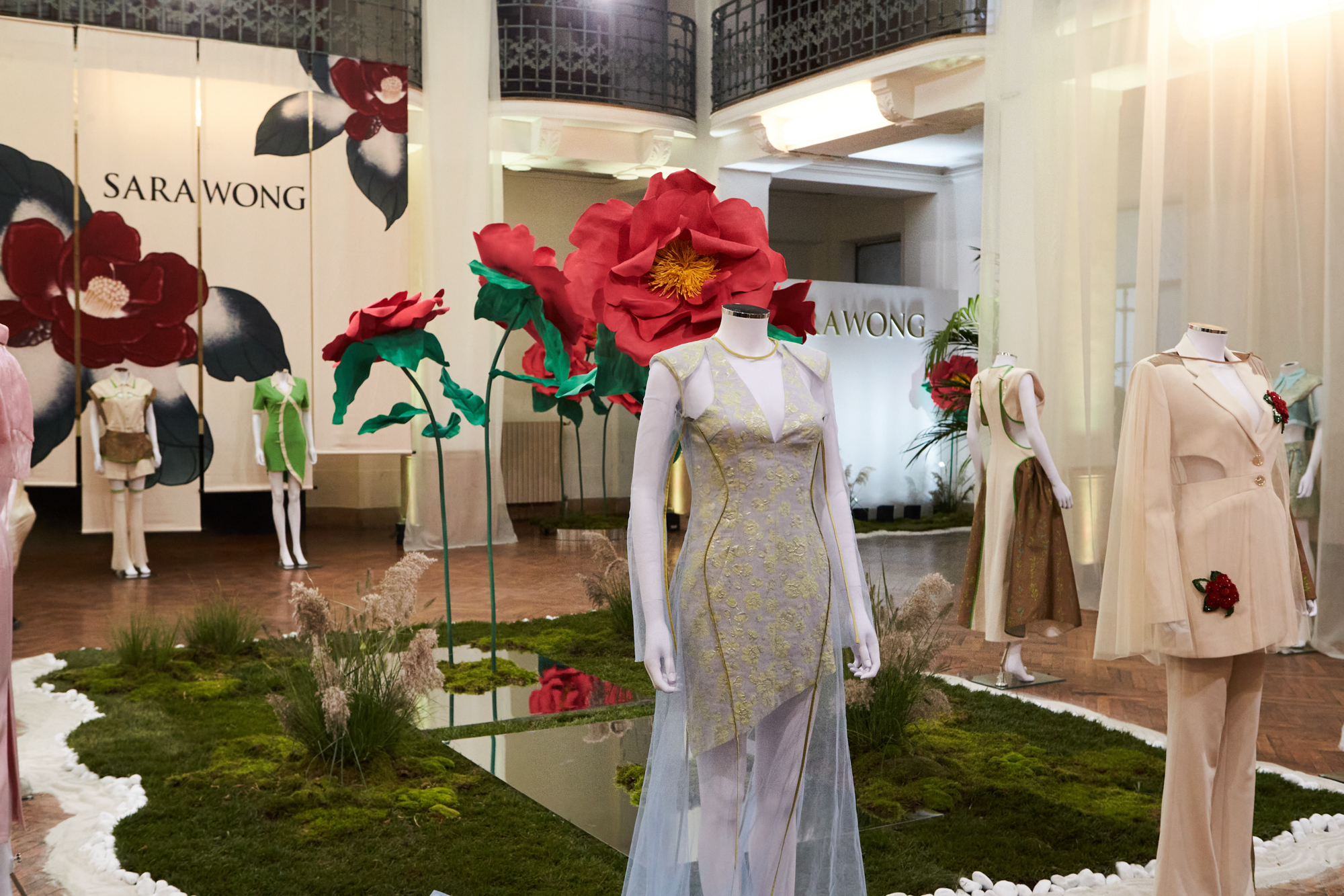 Sarawong  Spring 2023 Fashion Show 