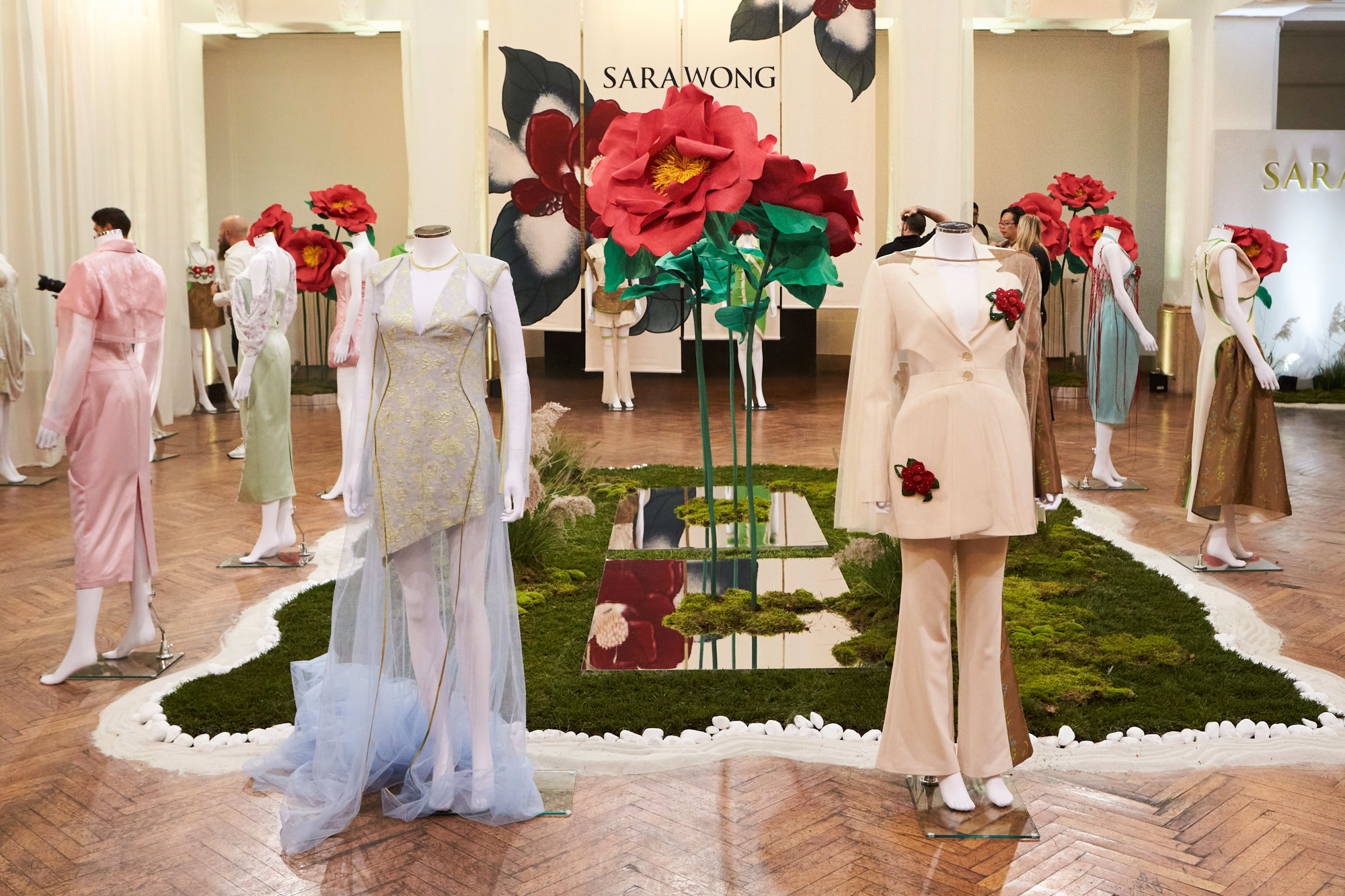 Sarawong  Spring 2023 Fashion Show 