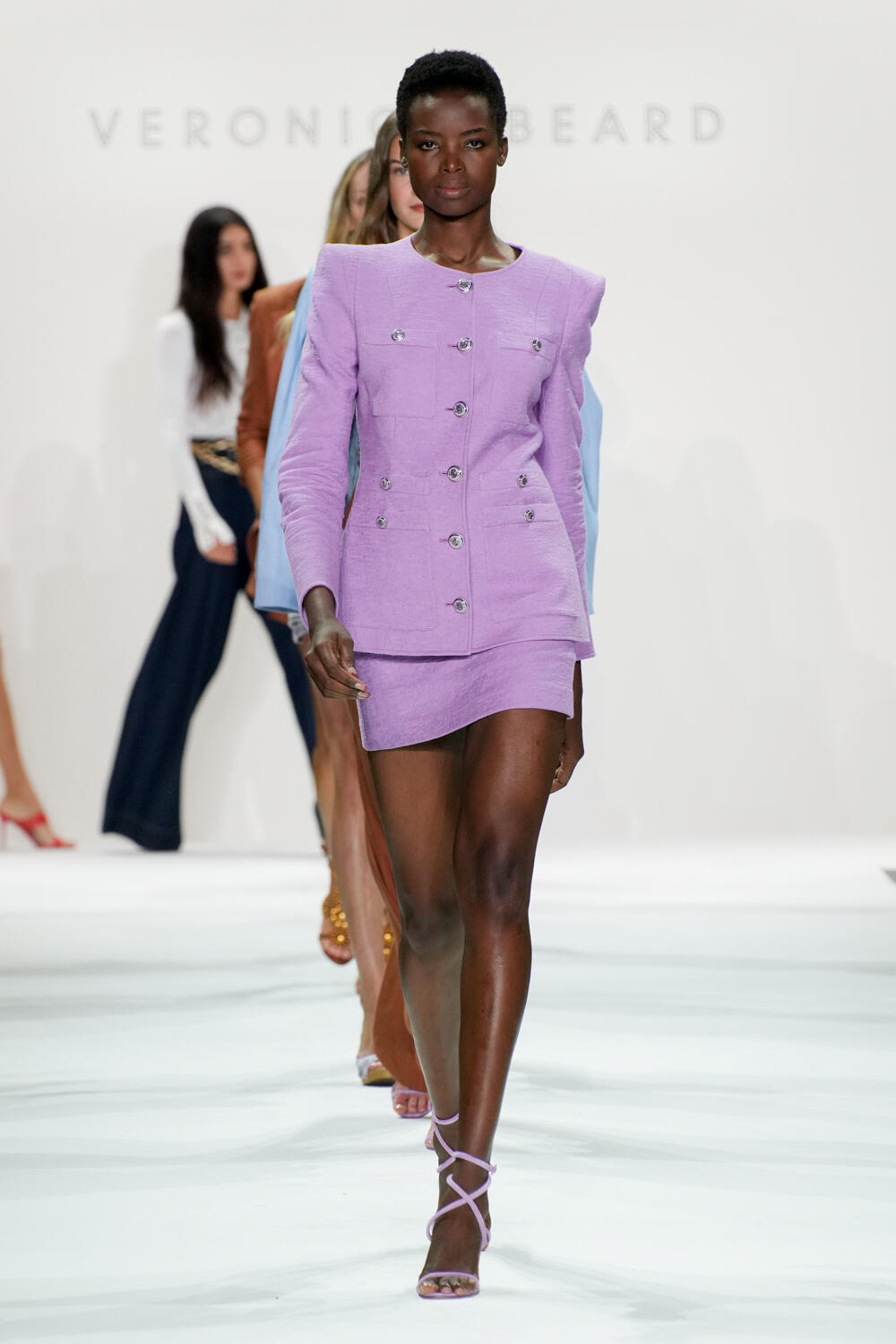 Veronica Beard Spring 2023 Fashion Show