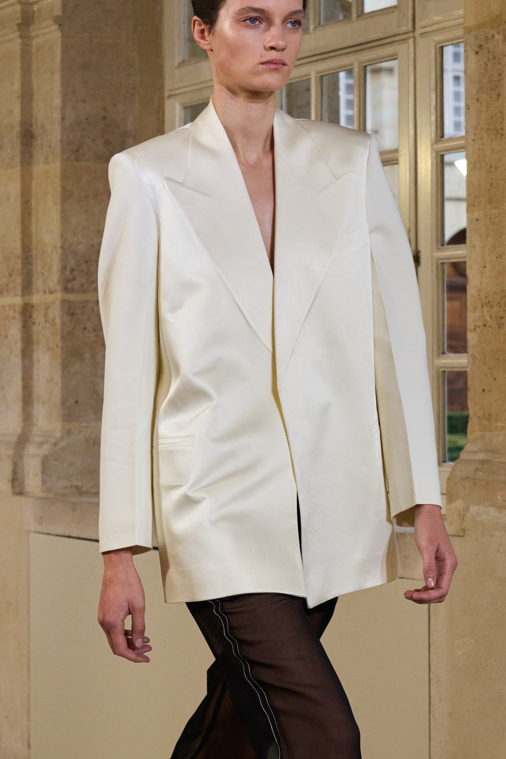 Victoria Beckham Spring 2023 Fashion Show Details