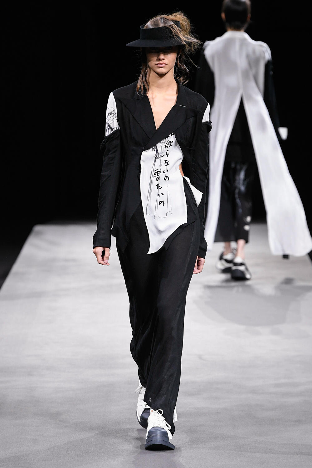 Yohji Yamamoto Spring 2023 Fashion Show
