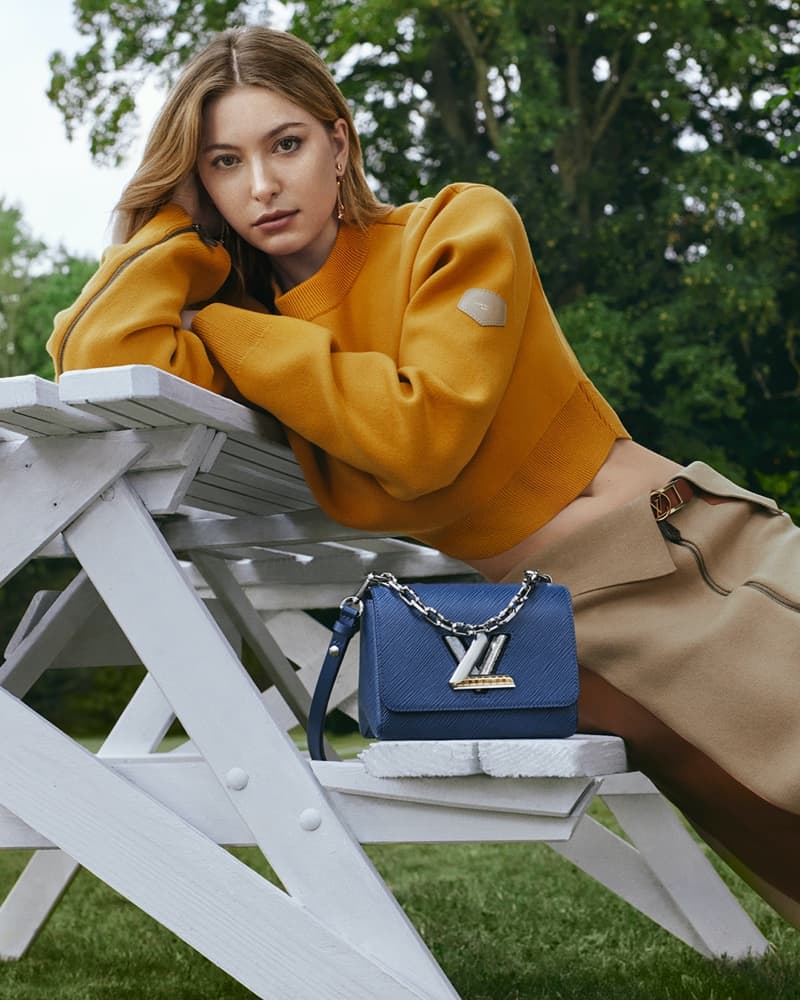 Louis Vuitton Twist Bag Campaign 2022 (Louis Vuitton)