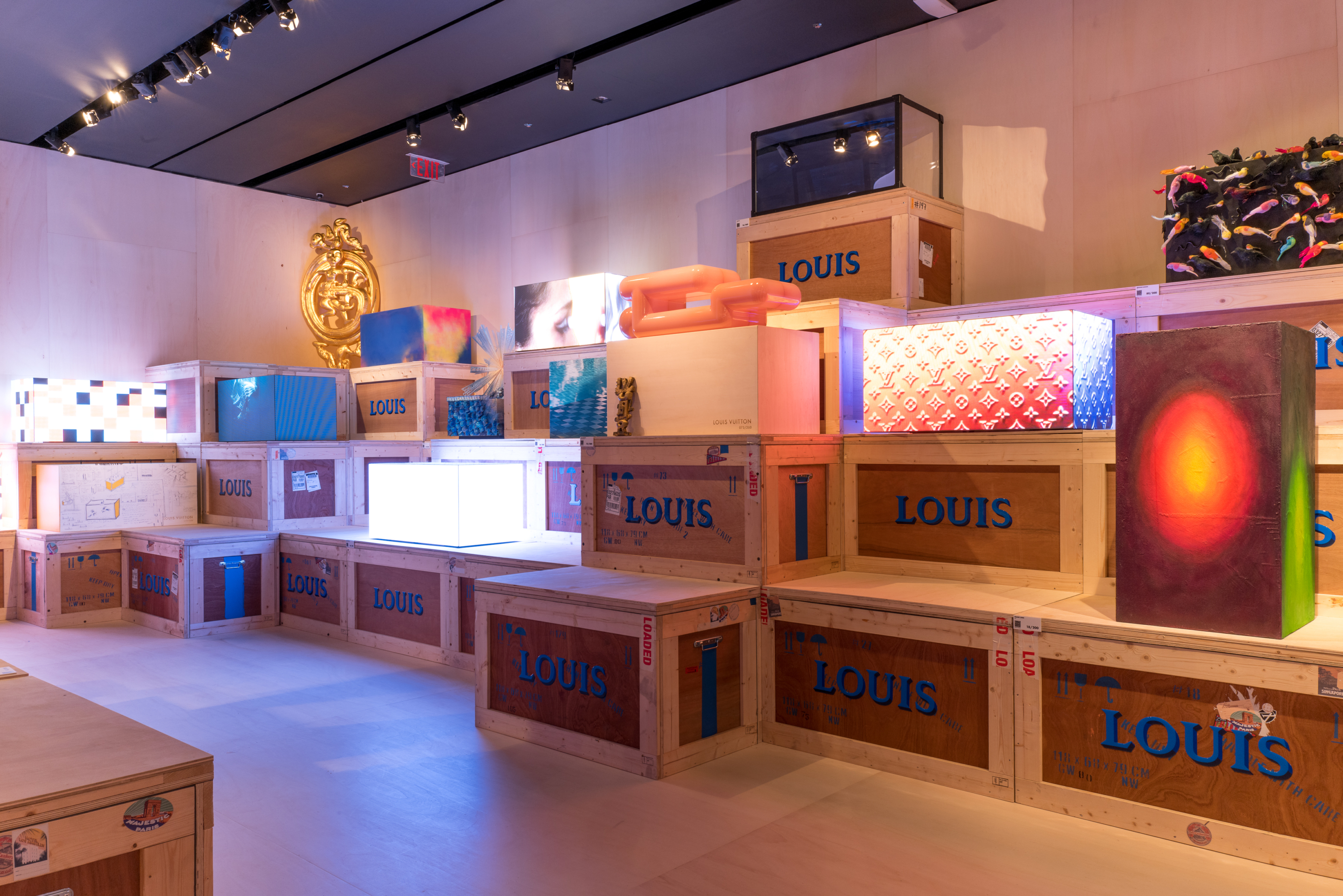 Building displays (and robots) for Louis Vuitton's 200th - Essay Video