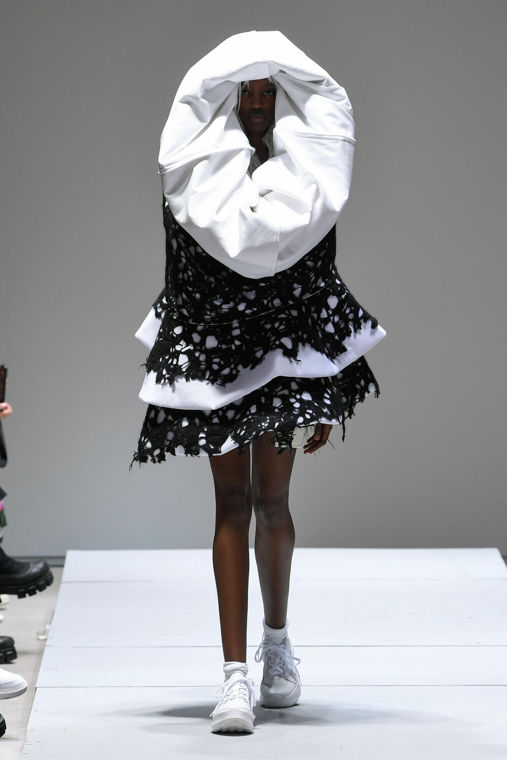 Comme Des Garcons Spring 2023 Fashion Show